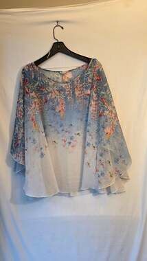 Pastel Floral Sheer Batwing Sleeve Tunic